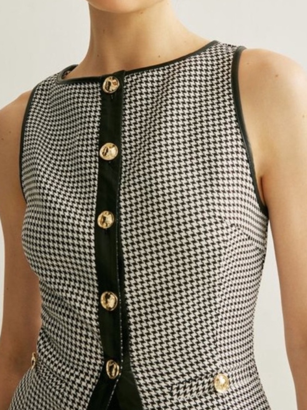 Commense Black & White Houndstooth Sleeveless Vest Top Gold Buttons Size Large - Picture 7 of 12